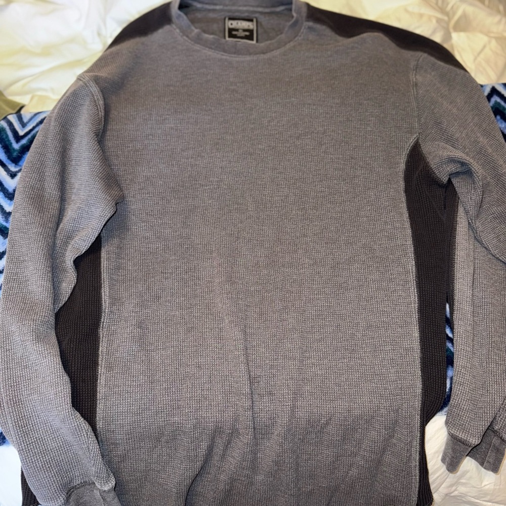 Men's Gray and Black Sweater